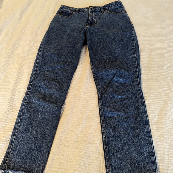 Abercrombie and Fitch The Skinny High Rise jean - Picture 9 of 9